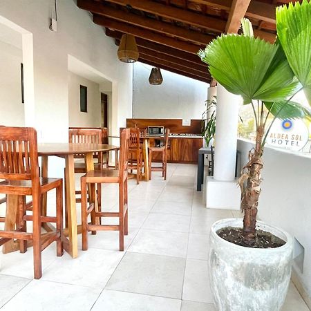 Hotel Aldea Sol Zihuatanejo Exterior foto