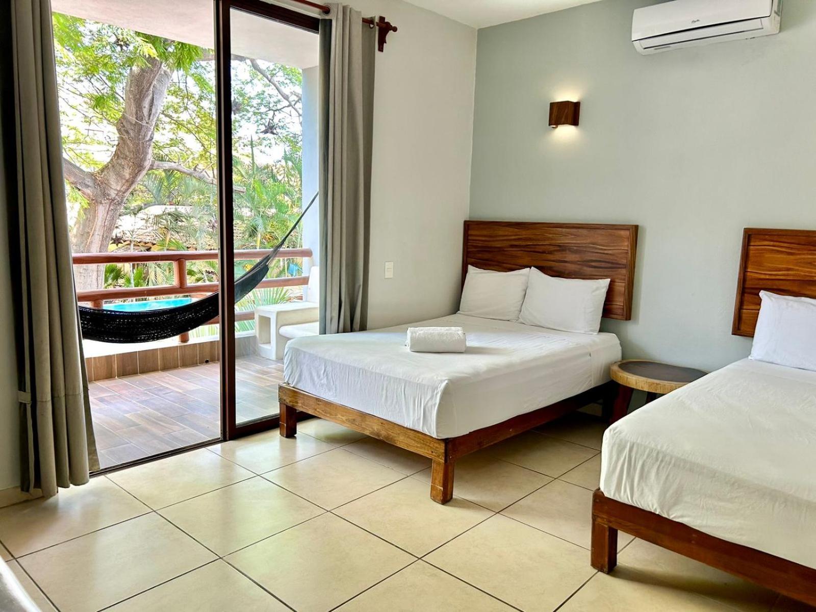 Hotel Aldea Sol Zihuatanejo Exterior foto