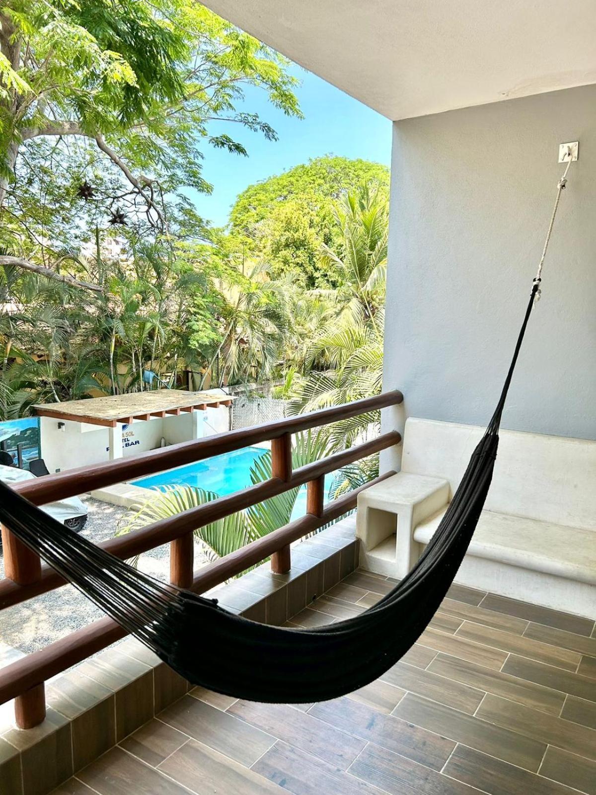 Hotel Aldea Sol Zihuatanejo Exterior foto